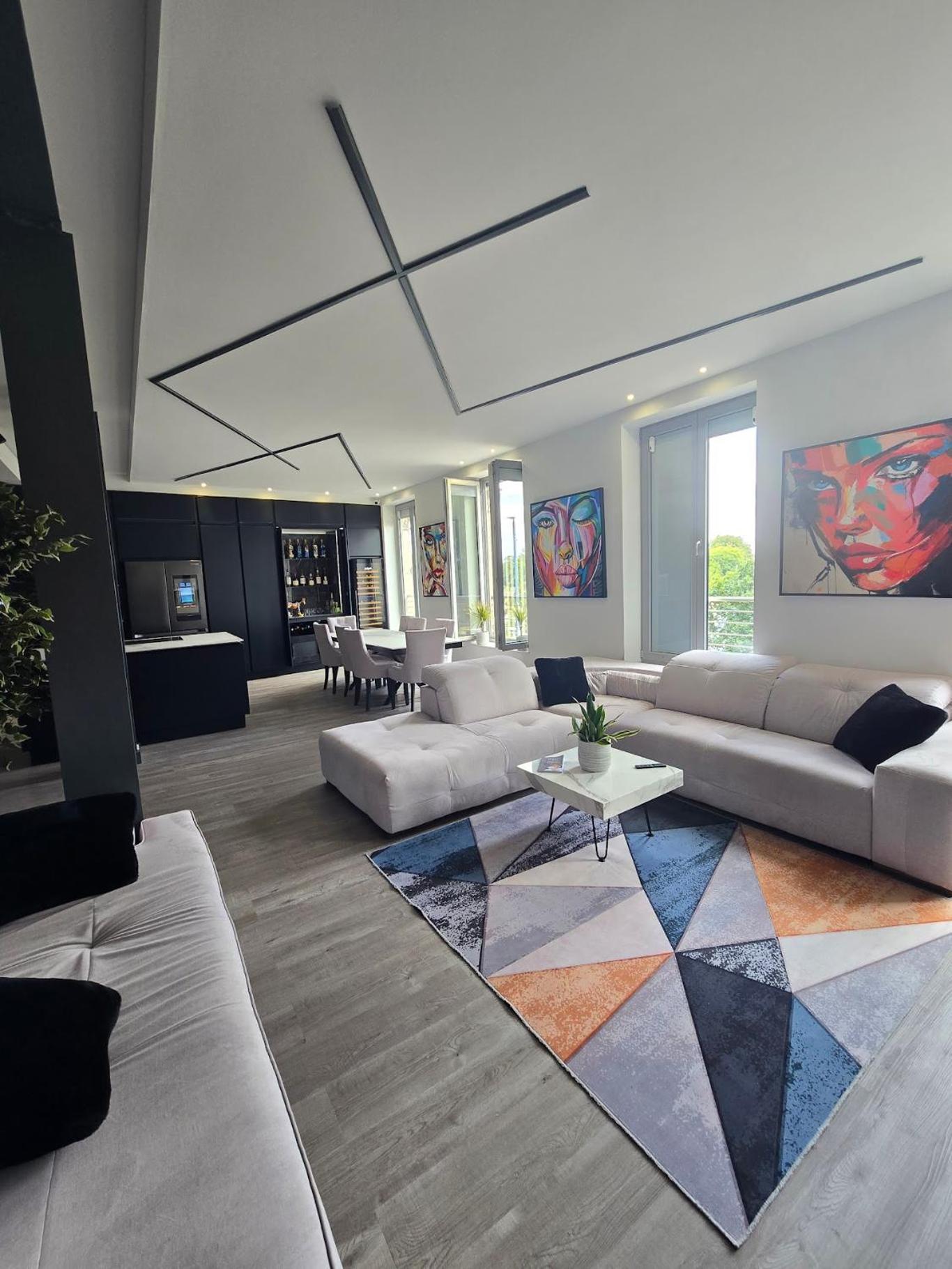 Riverside Place Лондон Екстериор снимка